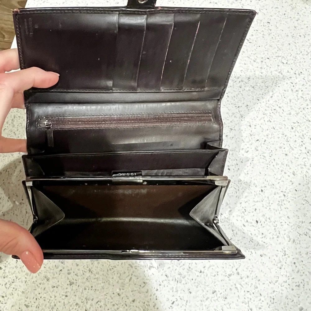Gucci Authentic Dark Brown Leather Wallet